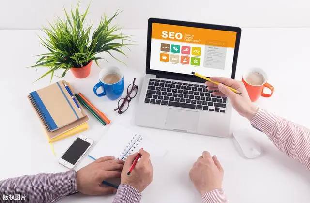 钟楚曦穿了年的古董高定